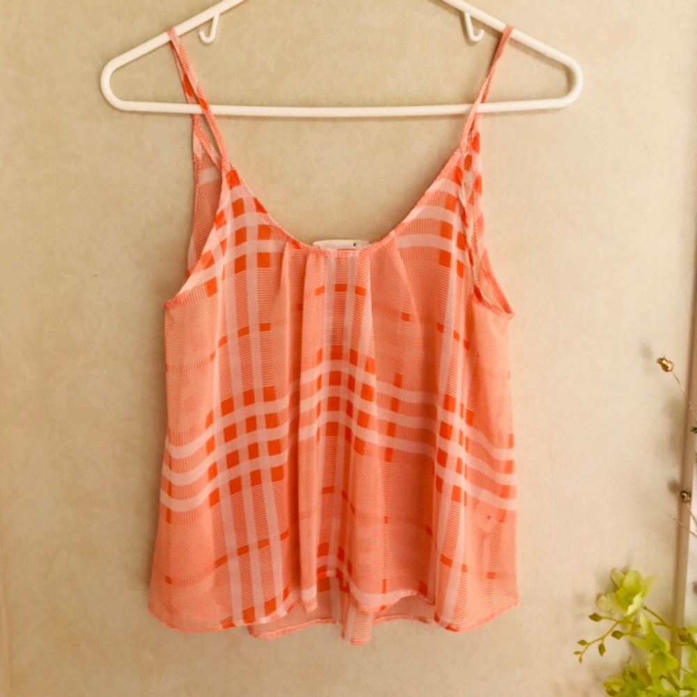 Lush size M coral sheer tank
